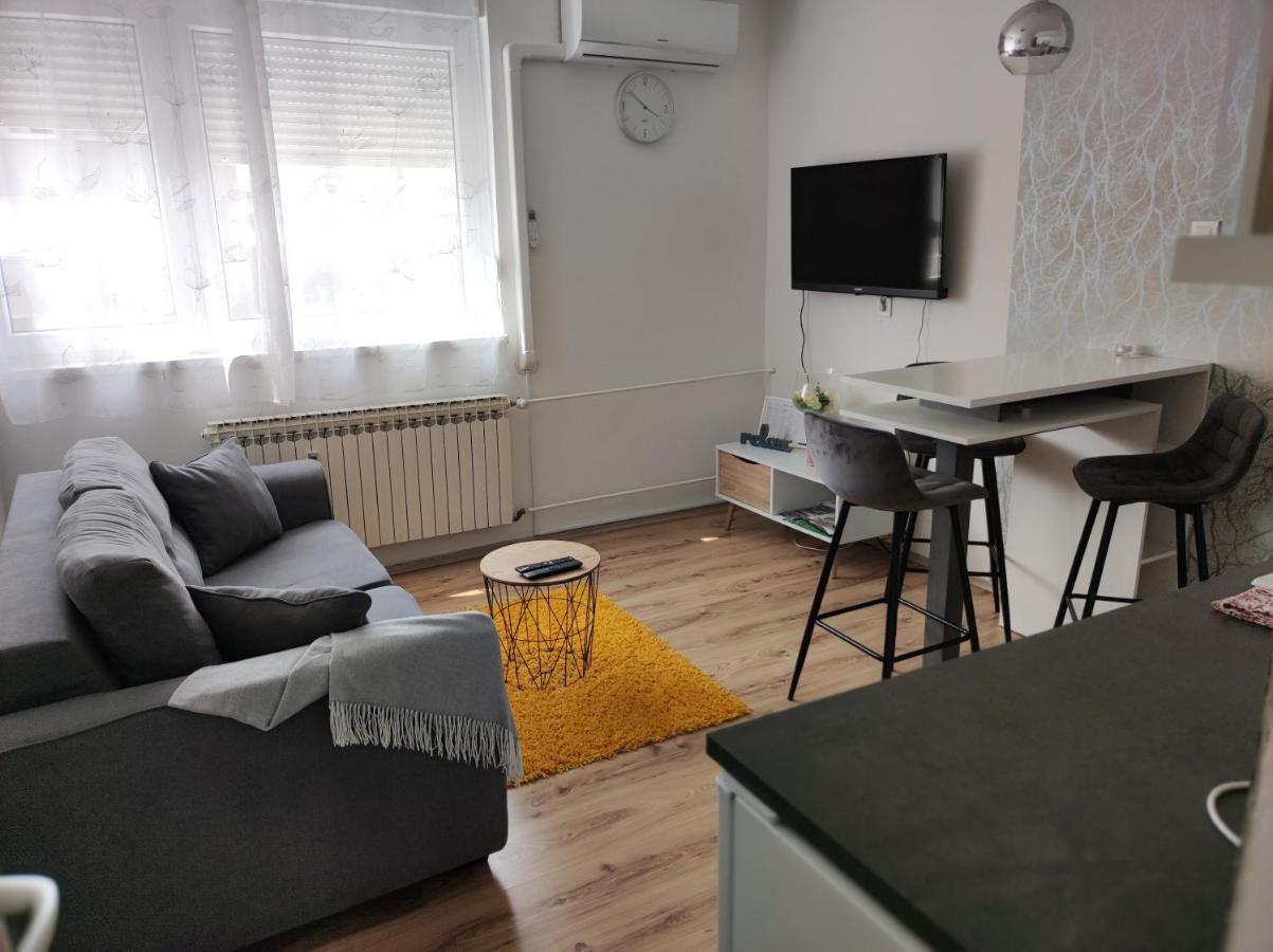 Apartman Emy Karlovac Exterior foto